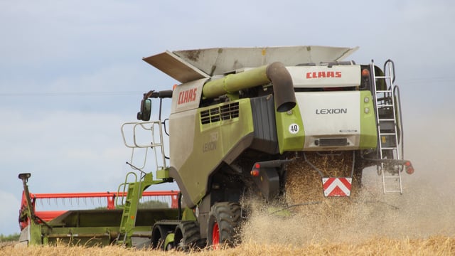 Harvest pics: Limerick to Louth...caught between the showers
