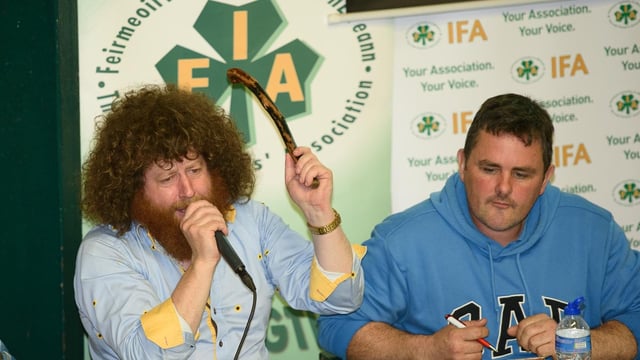 Pics: 'Packed ringside' at Donegal IFA's charity auction