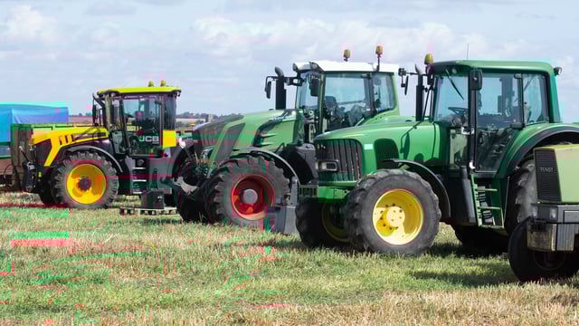 Auction report: 'On farm from new' tractors under the hammer