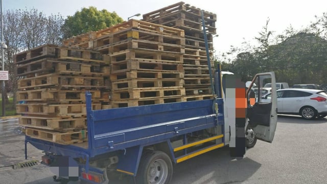 Precarious pallets prove pricey for pick-up driver