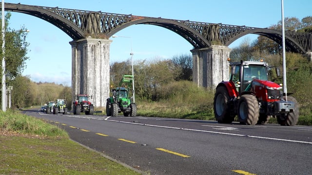 Video: Cork convoy hits the road...to warm up for a '500-strong tractor run'