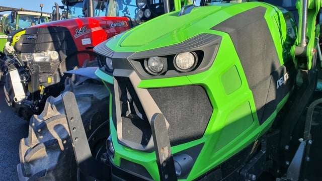 Which tractor 'brands' have climbed or fallen…between 2018 and 2019?