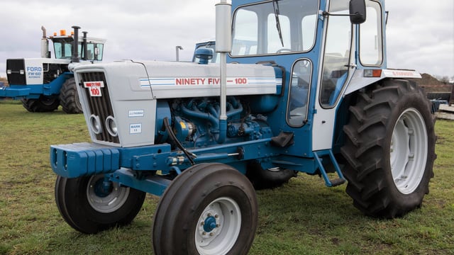 Auction report: Gutsy Ford 'conversion' pulls the punters