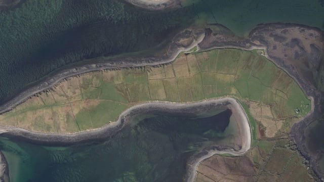 Property preference: 14.23ac with lake and river frontage? Or 81ac on a tidal island?