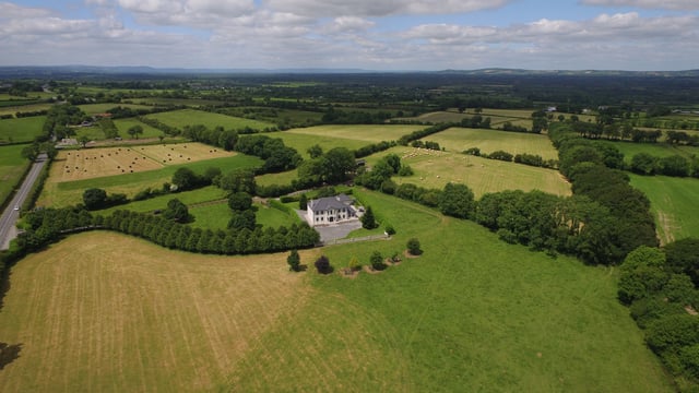 'Rylucan': Grazing; tillage; dairy; or equestrian - mixed farmland on 33.3ac in Cork