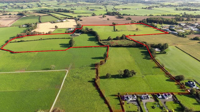 Video: 57.45ac has 'potential to develop a top-class nursery for thoroughbred horses' - for sale