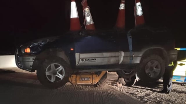 Gardaí find JCB moving a crashed 4X4...at 2:00am