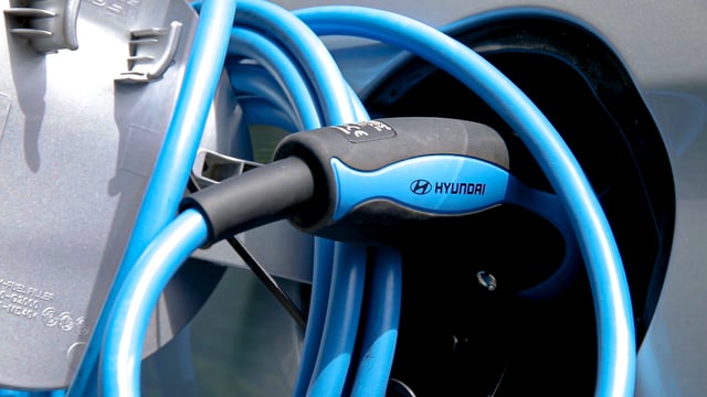 24% drop in electric vehicle registrations in 2024