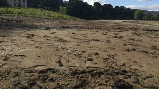 2017 floods: Hints help could be on the way as Poots visits farms