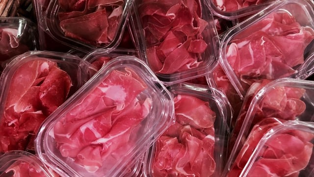 'There were no signals that there was any cause for concern' in meat factories