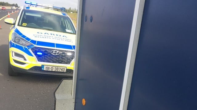 Vehicle towing horsebox 'reined in' by Gardaí
