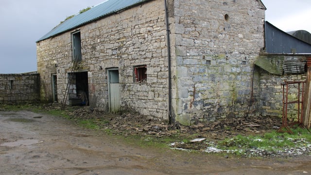 What grants are available to farmers to restore heritage buildings?