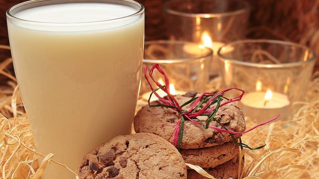 Allergic to cow’s milk? Commission says Santa's milk and cookies could still be on the menu