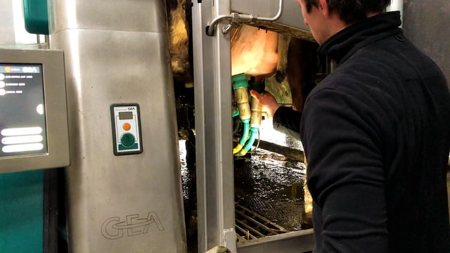 Buildings Focus: Going the robotic-milking route in Co. Roscommon