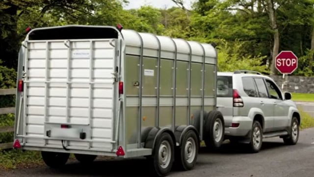 What licence do I need to tow my trailer on the road?