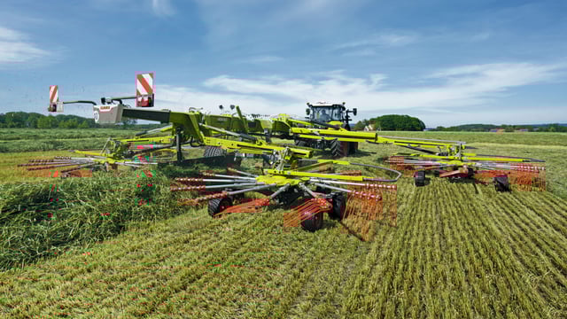 Claas launches new line of Liner rakes