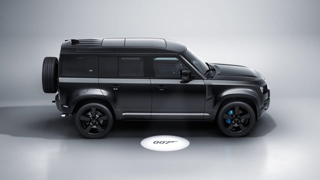 Video: Land Rover launches new Defender V8 to mark Bond film