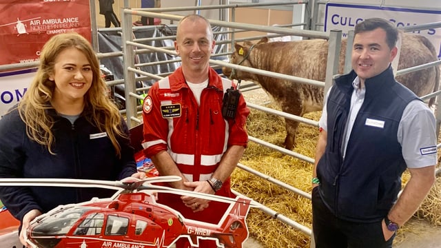 1,500 support heifer ‘Hope’ and Air Ambulance NI fundraiser at Balmoral Show
