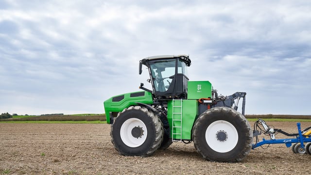 World’s first biomethane-powered hybrid tractor unveiled