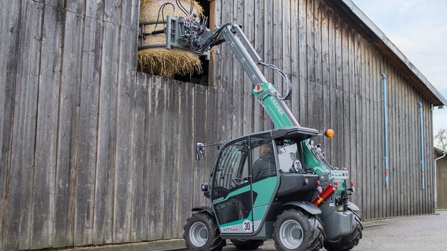 Kramer introduces two new models to telehandler range