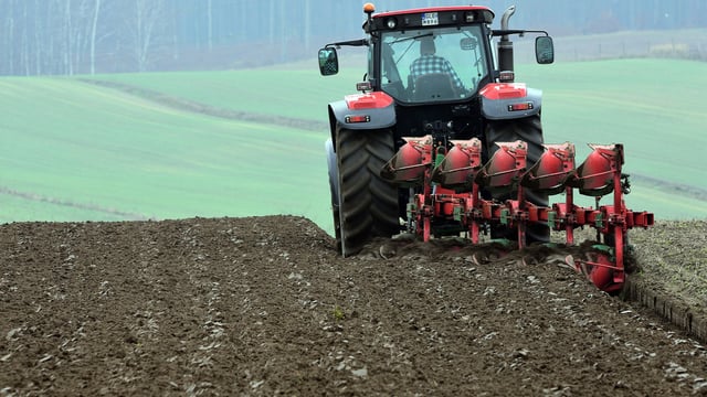 Farm org inclusion in carbon farming working group is under review