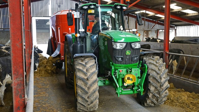 CNH and AGCO brands gain on John Deere in UK