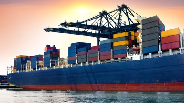 Kenny: Different tariffs 'compounds threat to all-Ireland economy'
