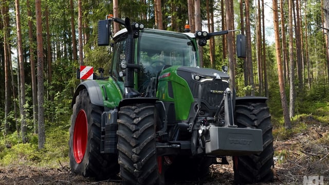 Fendt trumpets digital tech at dealership training day
