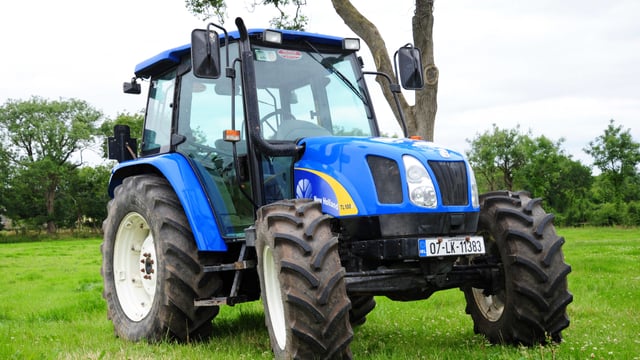 Machinery auction at Oola to feature well-kept kit