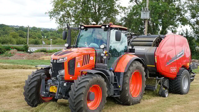 Cutting and baling the Kverneland way in Cork