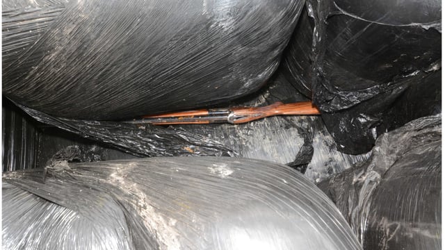 UK: Revenge-seeking trio who hid gun among bales jailed