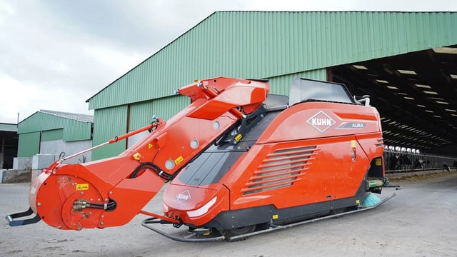 Kuhn enters bright new future with Aura autonomous feeder