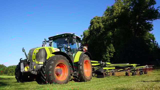 Investment in new tractors remains at 2021 levels