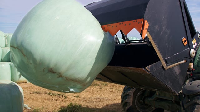 Three new Silocut loader buckets from Quicke