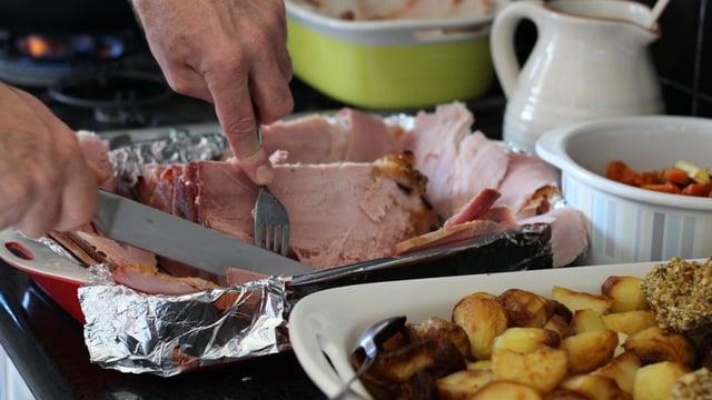 Consumers urged to support Irish pig farmers this Christmas