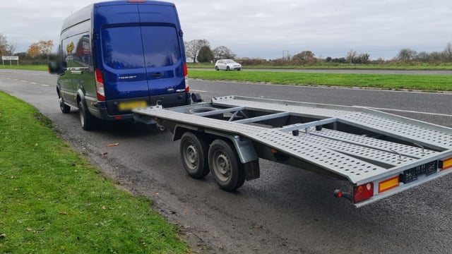 Gardaí arrest van driver after drug and disqualified driving offences