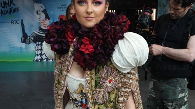 Farming neighbours help teen with Junk Kouture win