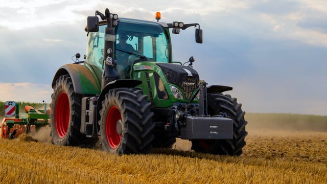 CSO: 2,310 new tractors registered in 2023