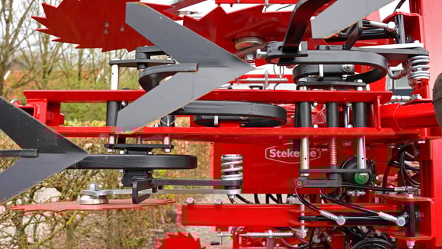 Machinery Focus: Steketee makes mechanical weeding mainstream