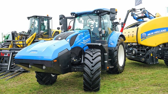 New Holland to establish methane-powered Irish farm