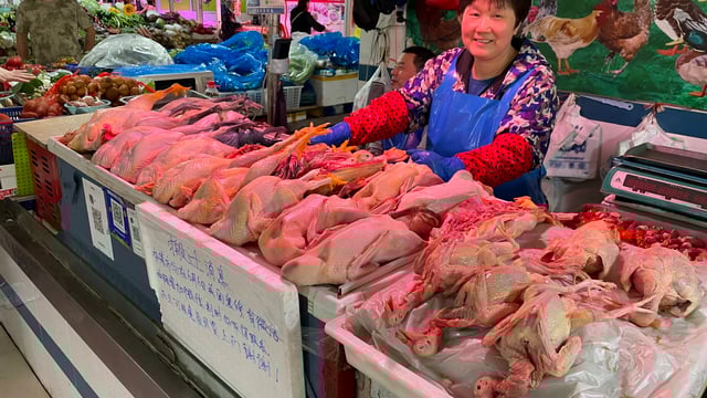 Video: See inside a traditional wet market in Shanghai