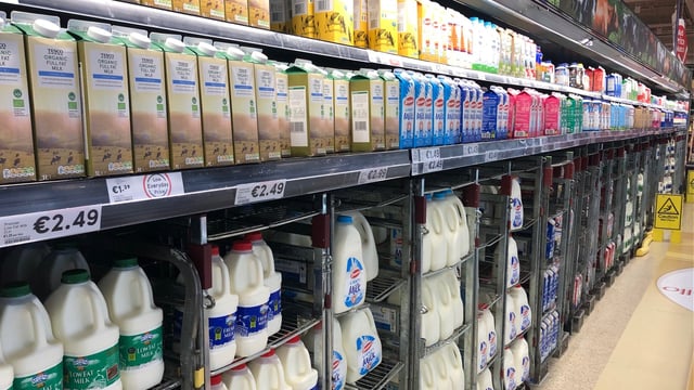 Tesco to drop price of own label 2 litre milk next week