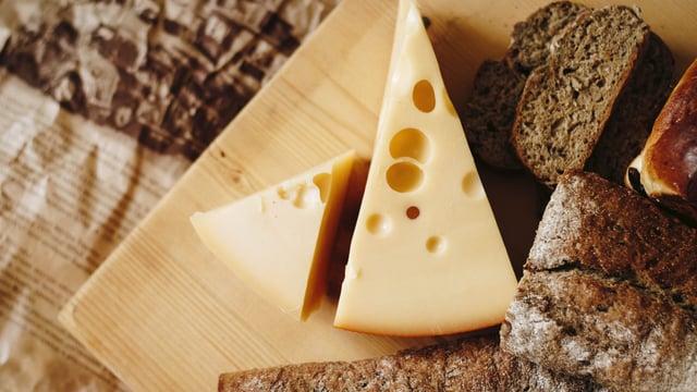 FSAI recalls various cheese batches due to bacteria presence