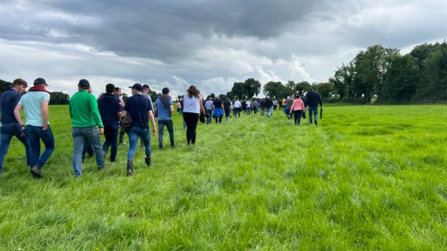 Highly efficient 370-cow dairy operation showcased at IGA walk