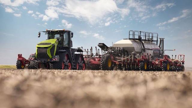 New Claas compacts and  Xerion to top out at 653hp