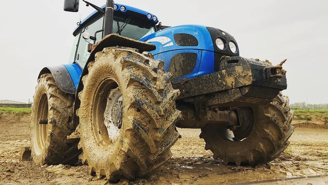 FCI raises concerns over tractor driver licence changes