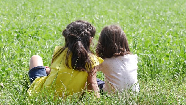 Recommended dairy servings for children cost 65c/day - survey
