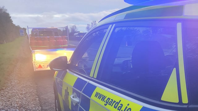 Gardaí stop driver carrying gas cylinders in trailer at 110km/h