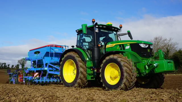 Open days aplenty as dealers take to the fields again