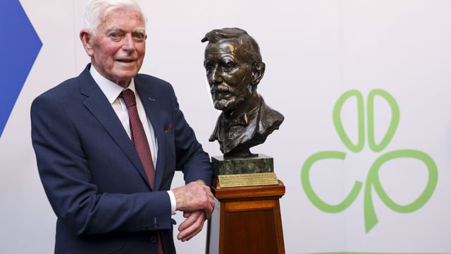 Golden Vale Marts stalwart honoured with ICOS Plunkett Award